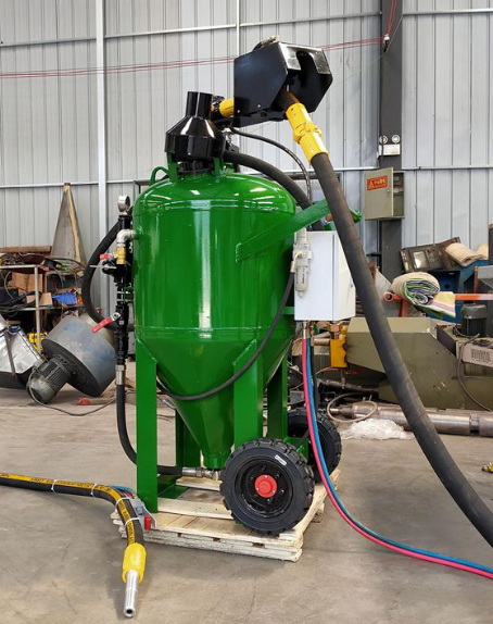 云阳移动式喷砂机 户外施工效率翻倍